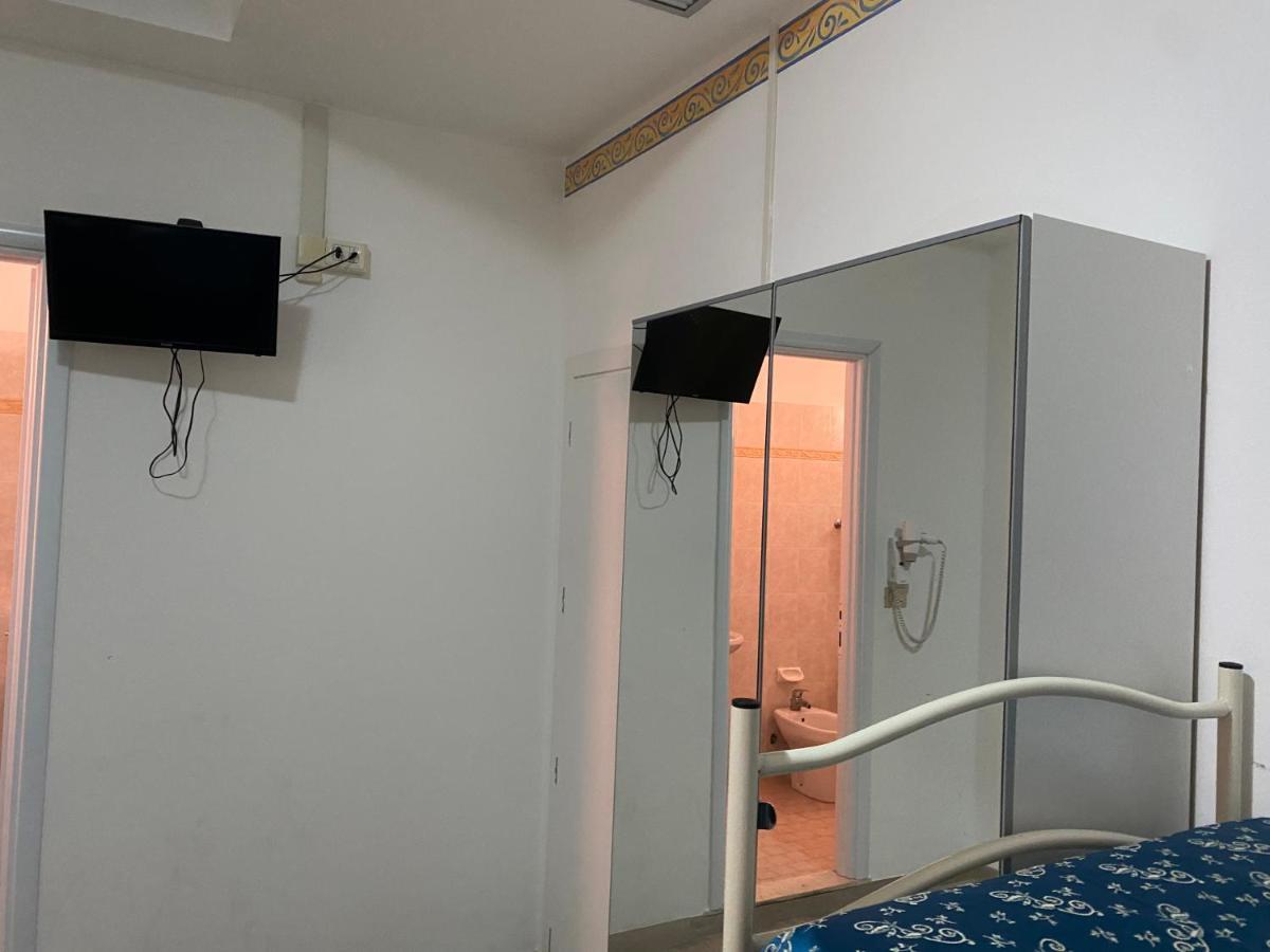 Hotel Sissi Rivazzurra Di Rimini Esterno foto