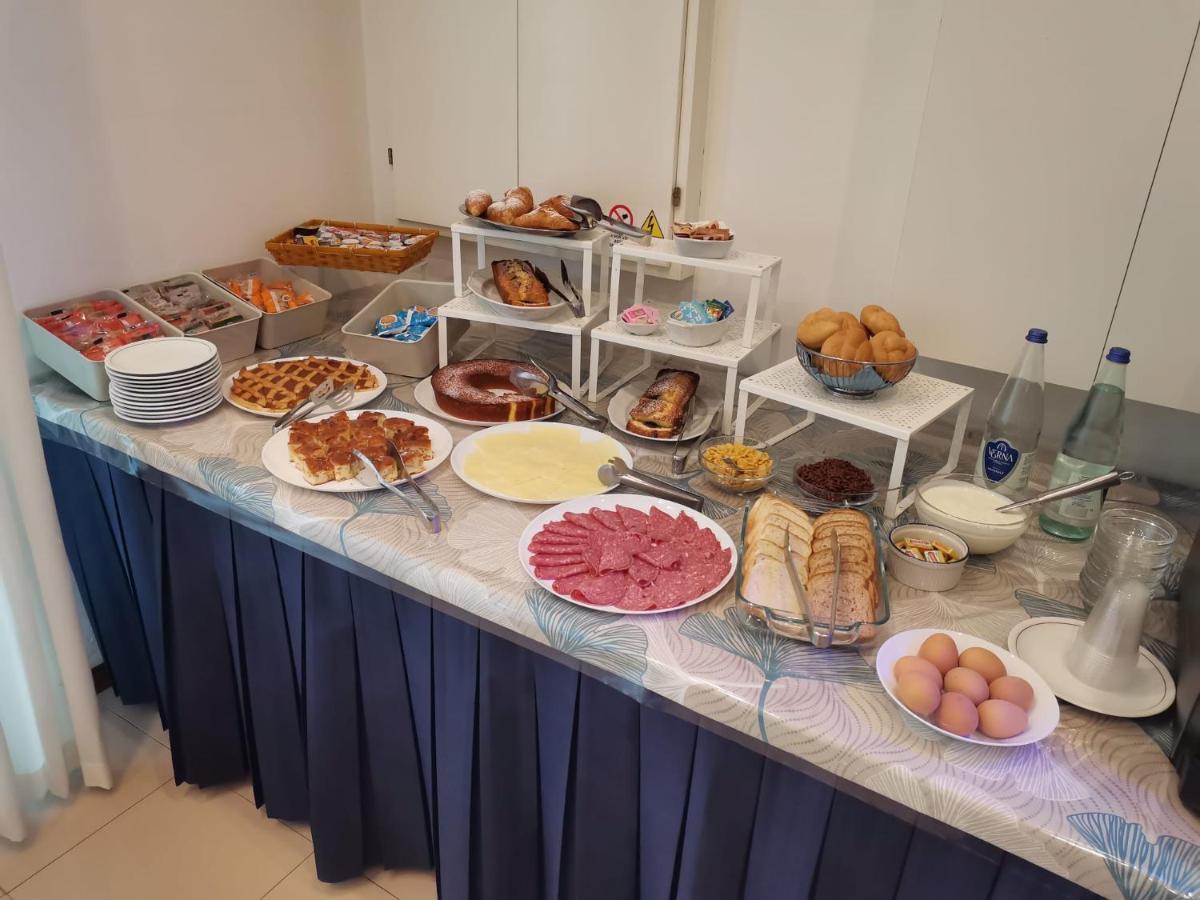 Hotel Sissi Rivazzurra Di Rimini Esterno foto