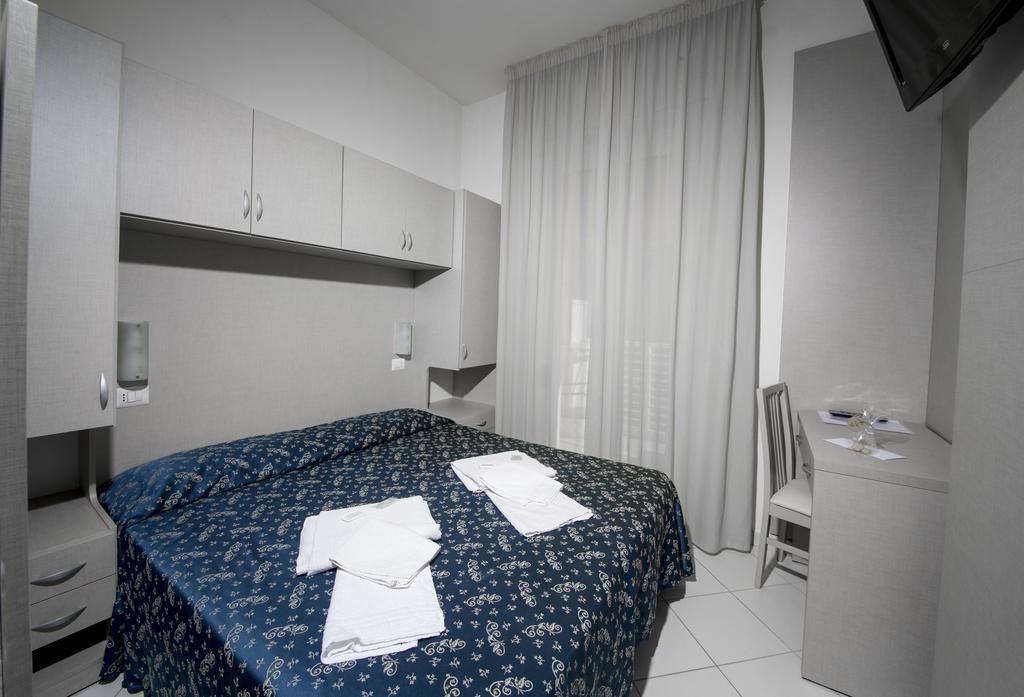 Hotel Sissi Rivazzurra Di Rimini Esterno foto