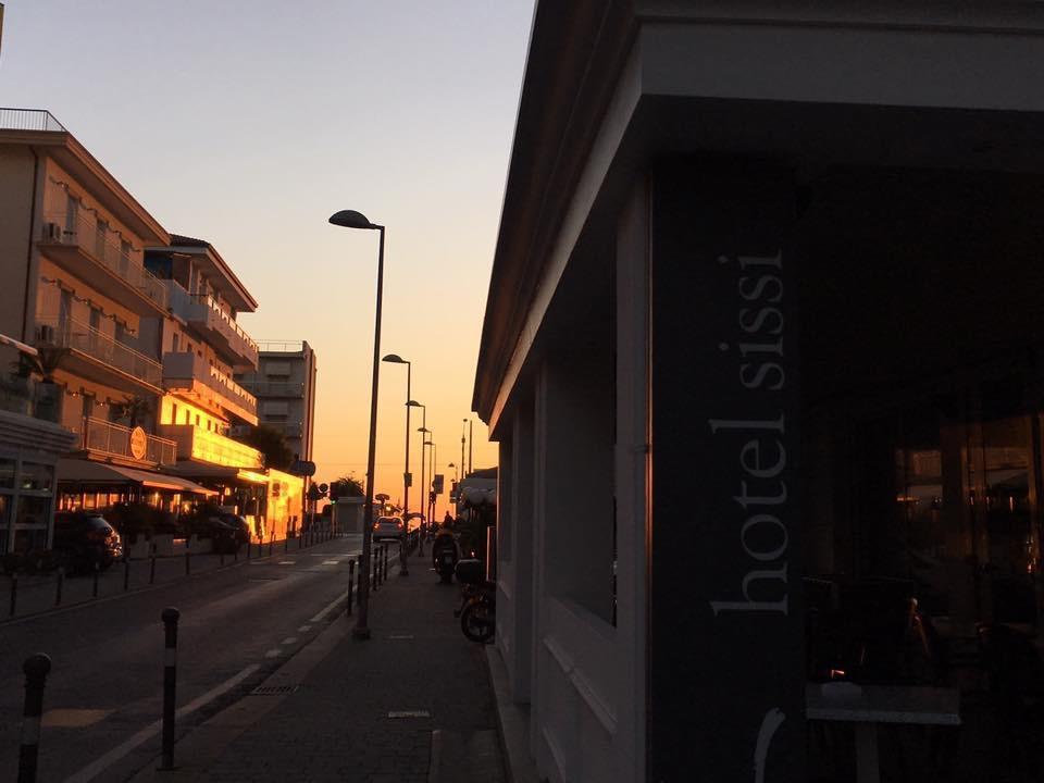 Hotel Sissi Rivazzurra Di Rimini Esterno foto