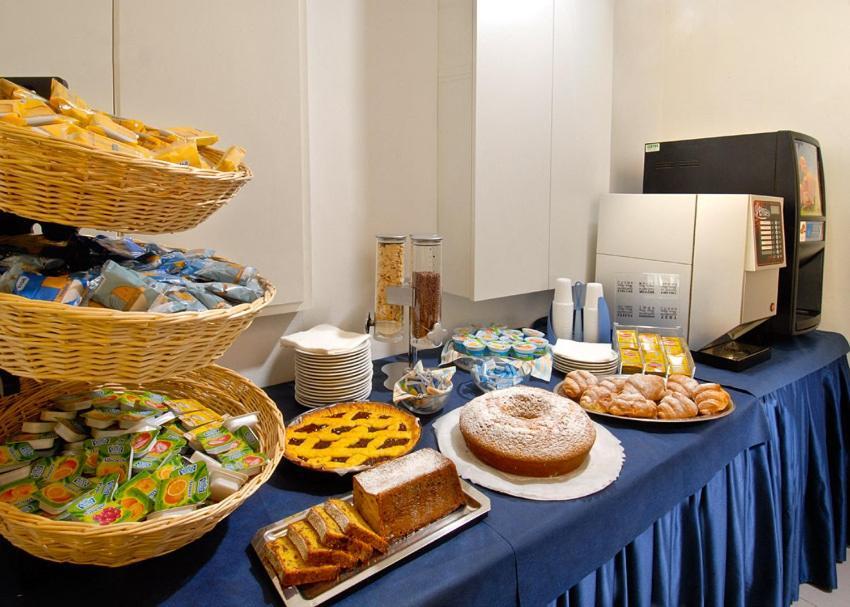 Hotel Sissi Rivazzurra Di Rimini Esterno foto